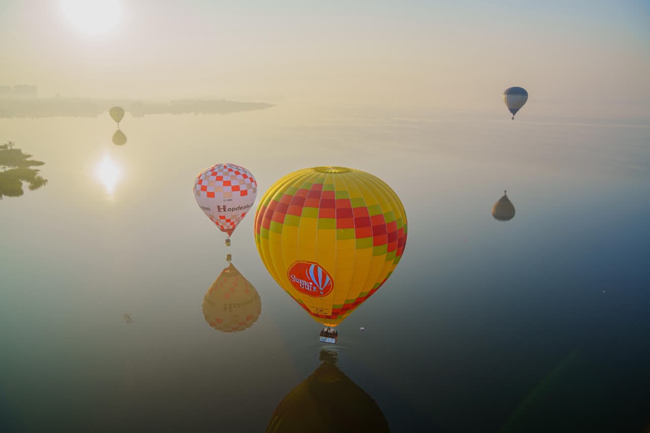 Hot air balloon ride in Jaipur, Rajasthan